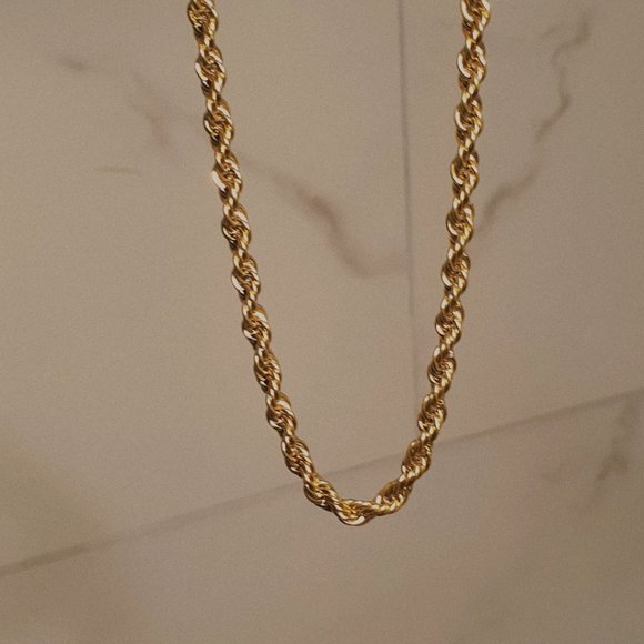 14k Gold-Plated Rope Chain Choker - Picture 3 of 5